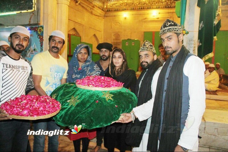 Sivakarthikeyan, Nayanthara and 'Velaikaaran' team at Ajmer Dargah, Rajasthan