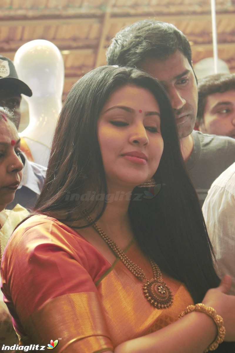 Kanchipuram VRK silks opening with actress Sneha in Coimbatore