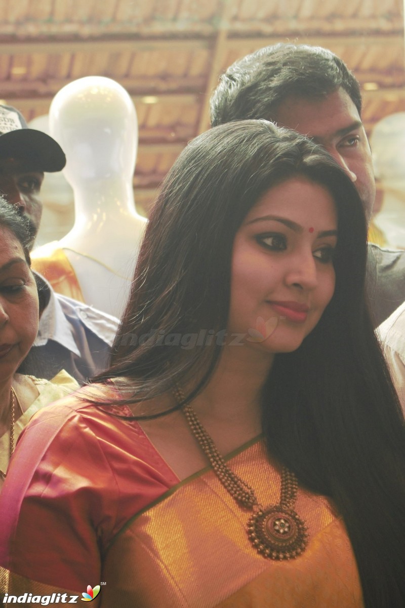 Kanchipuram VRK silks opening with actress Sneha in Coimbatore