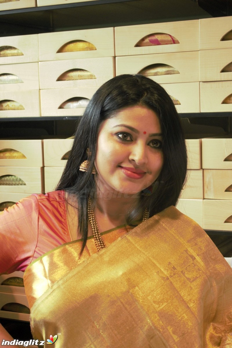 Kanchipuram VRK silks opening with actress Sneha in Coimbatore