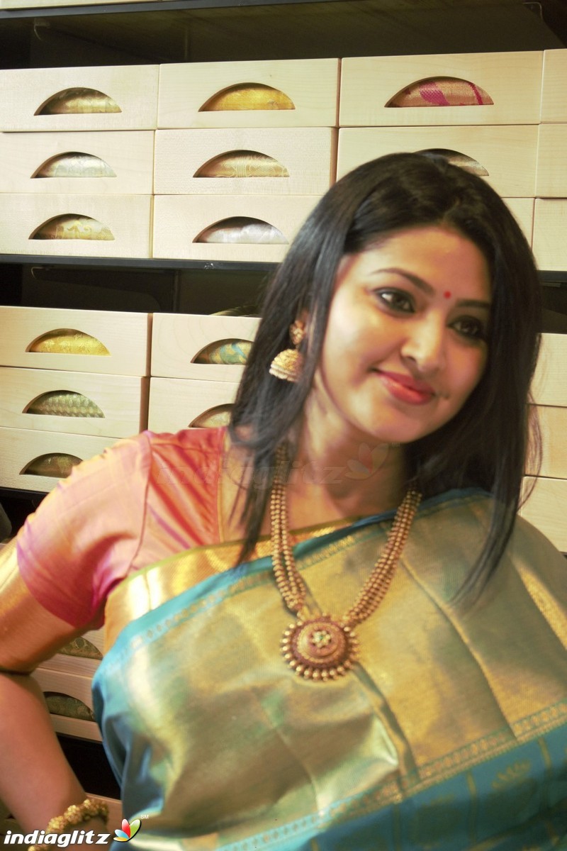 Kanchipuram VRK silks opening with actress Sneha in Coimbatore