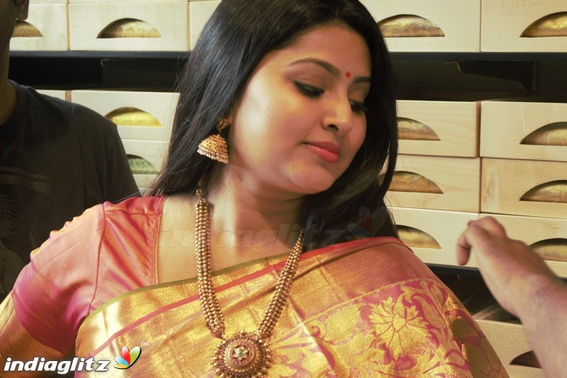 Kanchipuram VRK silks opening with actress Sneha in Coimbatore