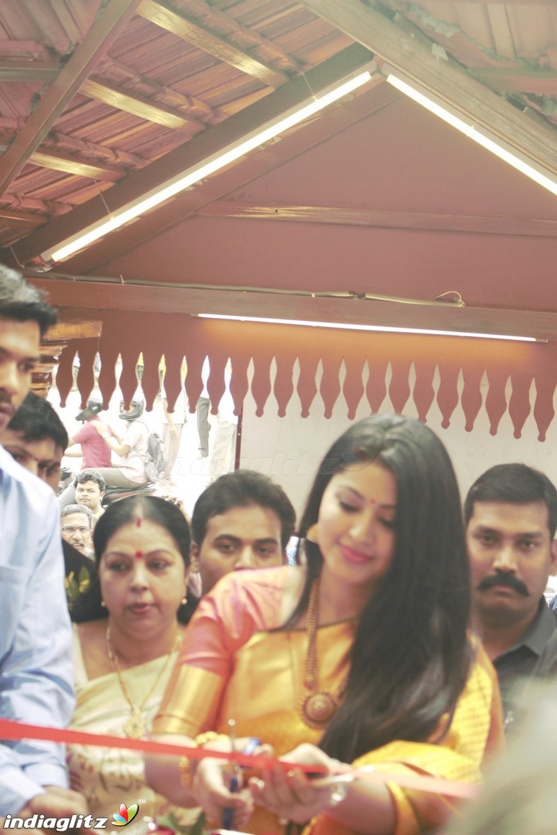 Kanchipuram VRK silks opening with actress Sneha in Coimbatore