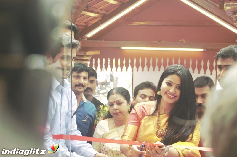 Kanchipuram VRK silks opening with actress Sneha in Coimbatore