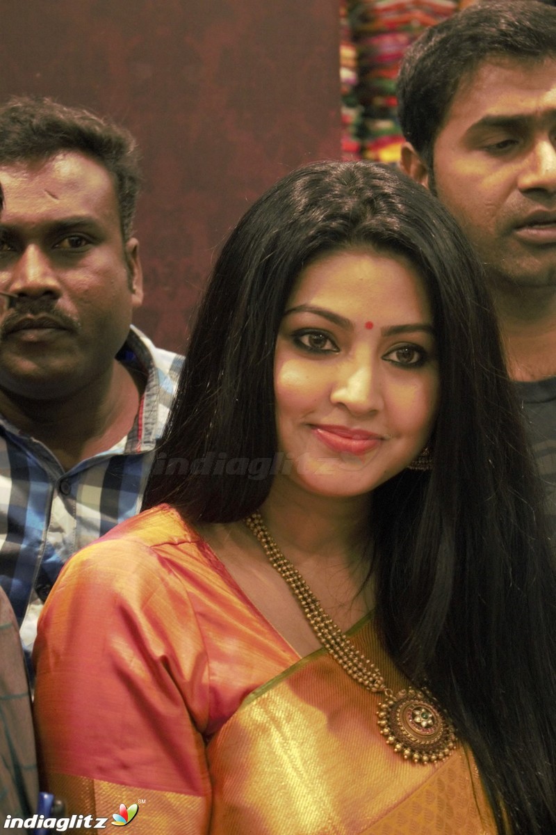 Kanchipuram VRK silks opening with actress Sneha in Coimbatore