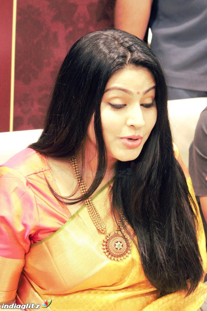 Kanchipuram VRK silks opening with actress Sneha in Coimbatore