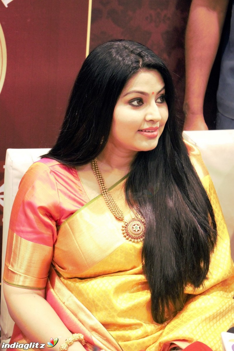 Kanchipuram VRK silks opening with actress Sneha in Coimbatore