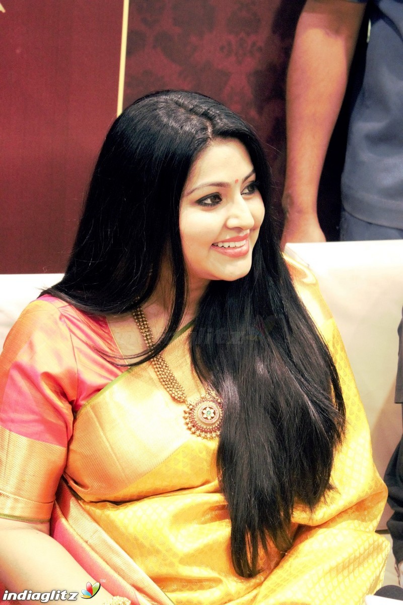 Kanchipuram VRK silks opening with actress Sneha in Coimbatore