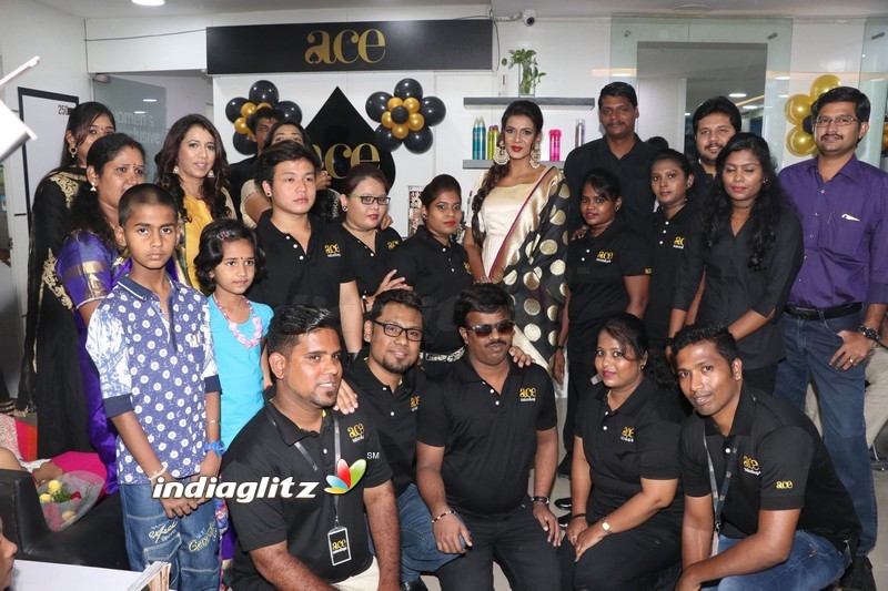 Meera Mitun Launches Ace Salon & Spa