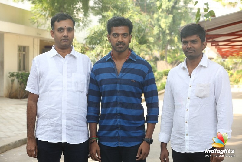 Suttu Pidikka Utharavu Movie Pooja