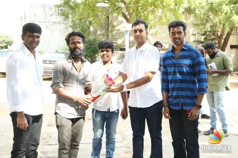 Suttu Pidikka Utharavu Movie Pooja