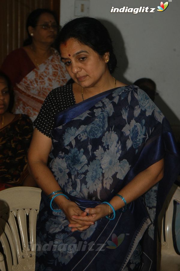 Kollywood Mourns Sujatha's Death