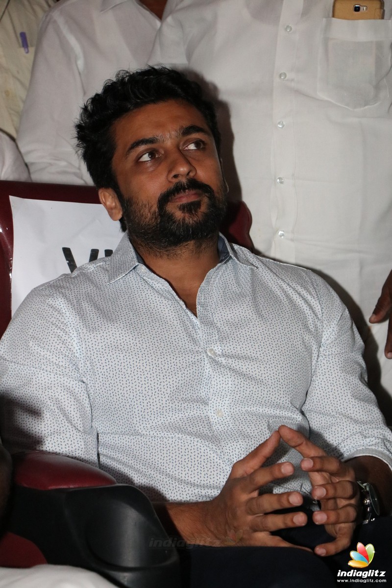 Suriya & Karthi Launched 'Naan Kanda MGR' Book