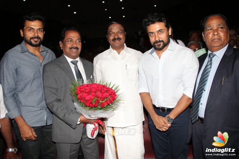 Suriya & Karthi Launched 'Naan Kanda MGR' Book