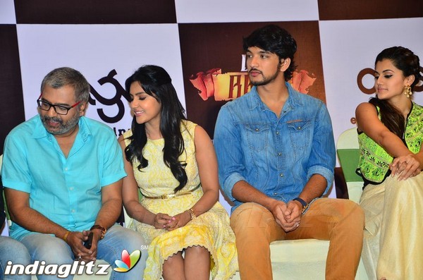 'Vai Raja Vai' Press Meet