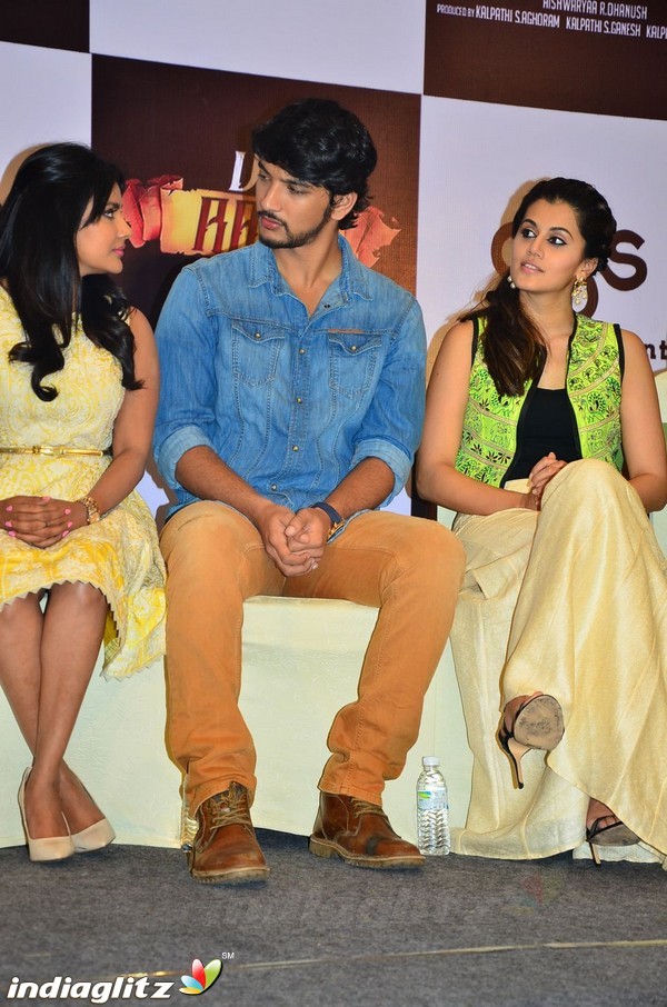 'Vai Raja Vai' Press Meet