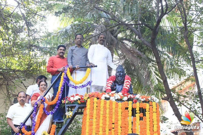 Kaviperarasu Vairamuthu Celebrate Thiruvalluvar Thirunal