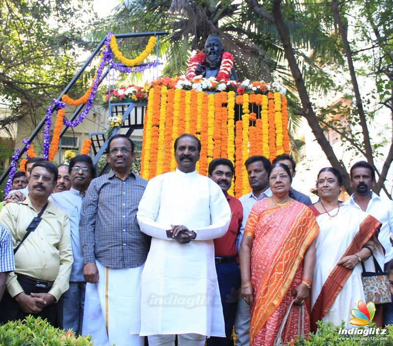 Kaviperarasu Vairamuthu Celebrate Thiruvalluvar Thirunal