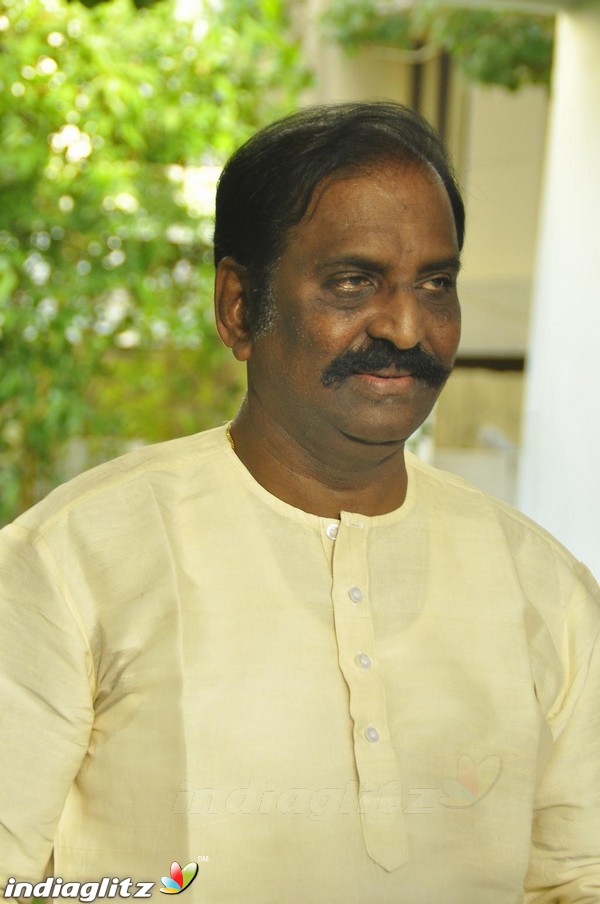 Kavignar Vairamuthu Press Meet