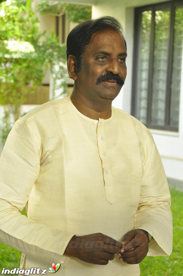 Kavignar Vairamuthu Press Meet