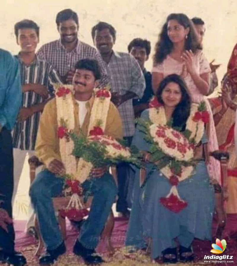 Thalapathy Vijay-Sangeetha 19th Wedding Anniversary Album