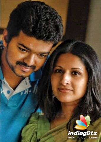 Thalapathy Vijay-Sangeetha 19th Wedding Anniversary Album