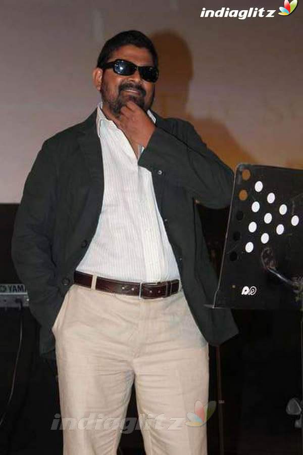 Vijay - Puneet Unveil 'Mugamoodi' Audio