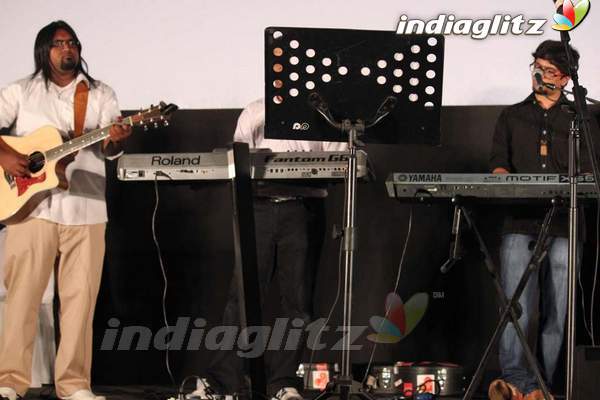 Vijay - Puneet Unveil 'Mugamoodi' Audio