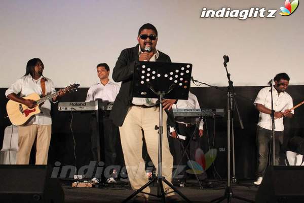 Vijay - Puneet Unveil 'Mugamoodi' Audio