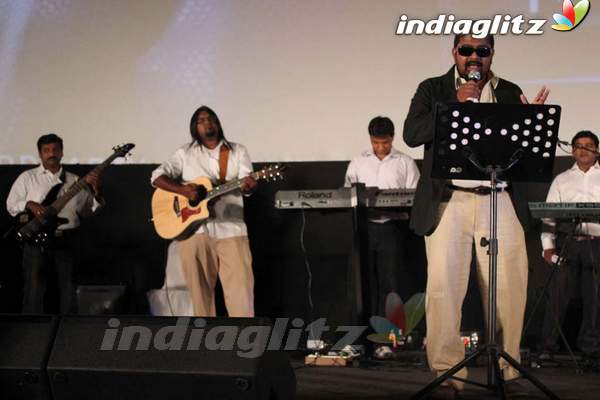 Vijay - Puneet Unveil 'Mugamoodi' Audio