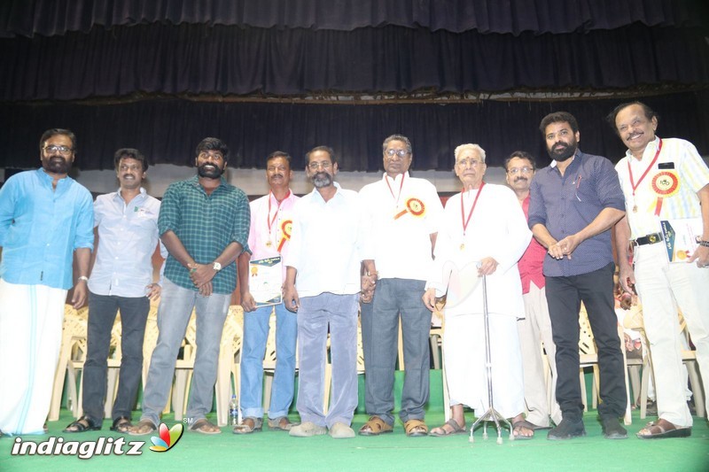 Vijay Sethupathi and SP Jananathan at Ulagayutha Foundation