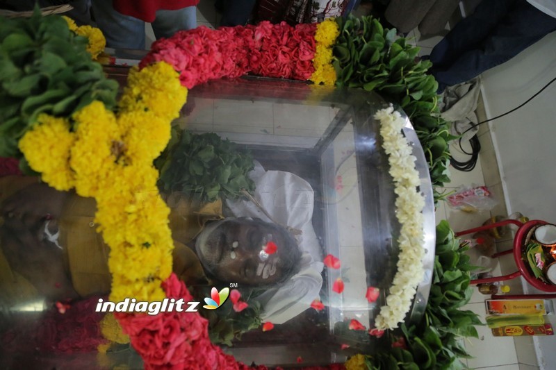 Kollywood Pays Last Respects To Vinu Chakravarthy