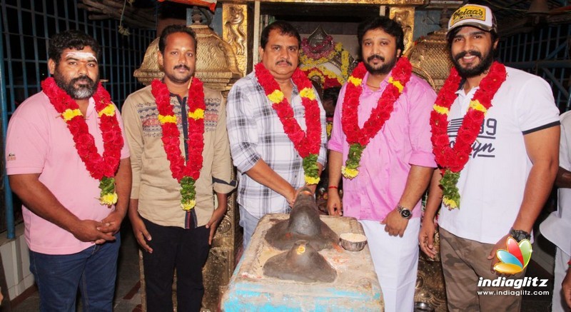 Vishnu Vishal and director Ezhil's next film started with Pooja