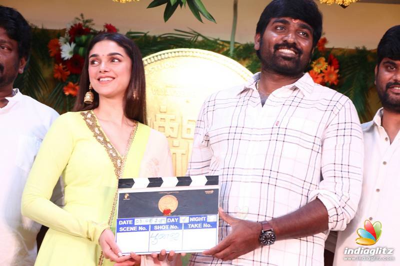 'Thuglak Dharbar' Movie Pooja