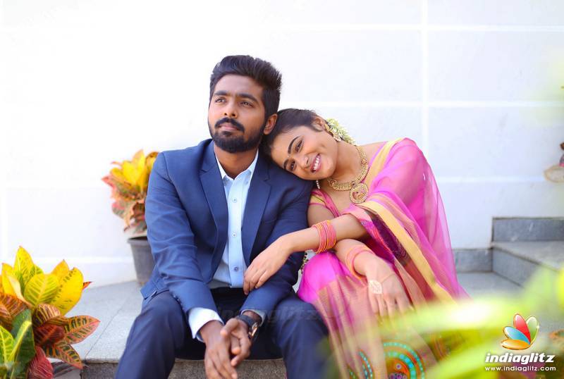 100% Kadhal