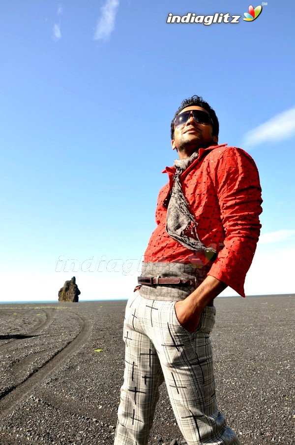 Aadhavan