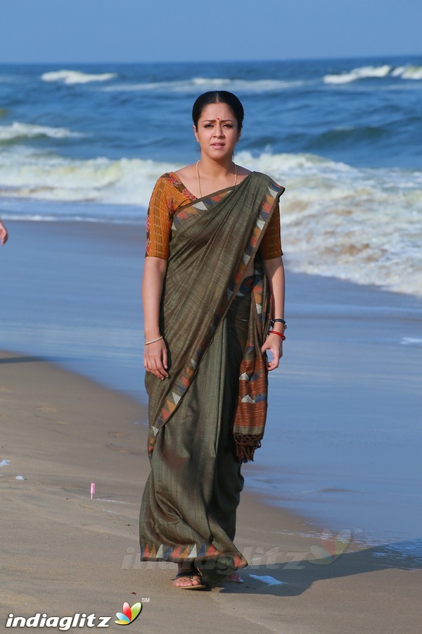 36 Vayadhinile (aka) 36 Vayathinile