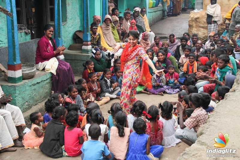 Mehandi Circus