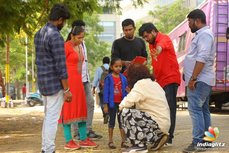 Nenjamundu Nermaiyundu Odu Raja