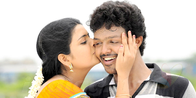 Oruvar Meethu Iruvar Sainthu Review