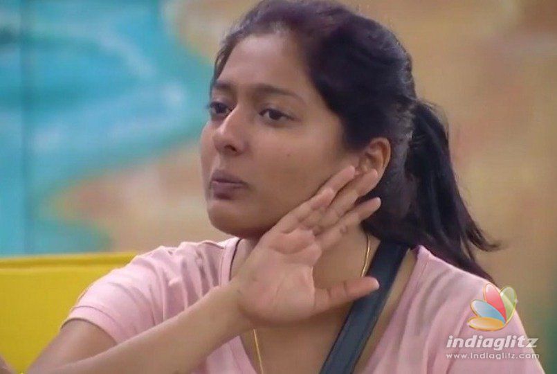 Gayathri Raghuram slams Sophia and her supporters