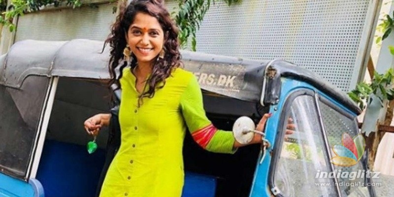 WOW! Famous actress explains why she sold car and now drives autorickshaw