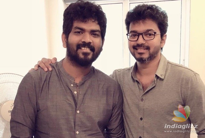 Vignesh Shivans sudden meeting with Thalapathy Vijay