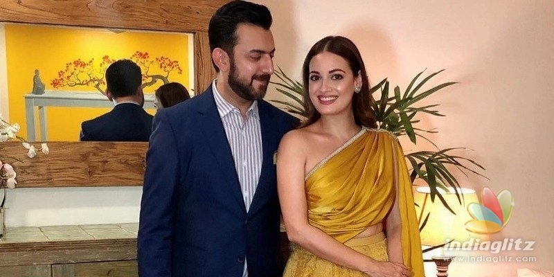 Popular Bollywood actress announces separation from husband