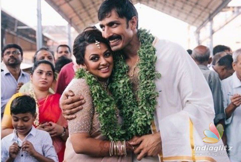 Actor Harish Uttaman gets married