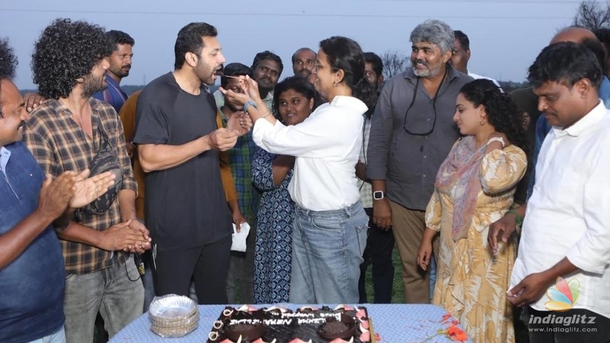 Makers of Jayam Ravi’s ‘Kadhalikka Neramillai’ celebrate the completion of filming in style!