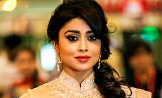 Shriya returns to Hindi