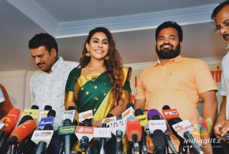 Sri Reddy exposes sexual harassment of Chennai working girl