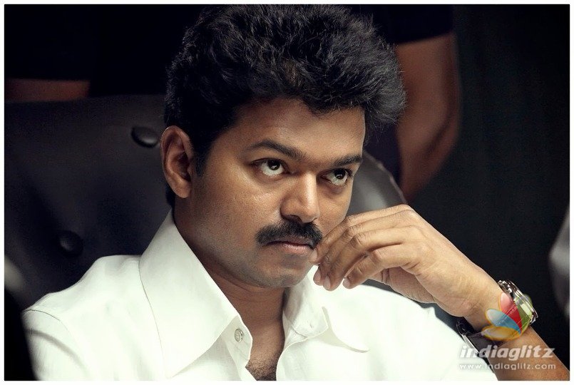 Thalapathy Vijay regulates his fan clubs - Political entry soon? 