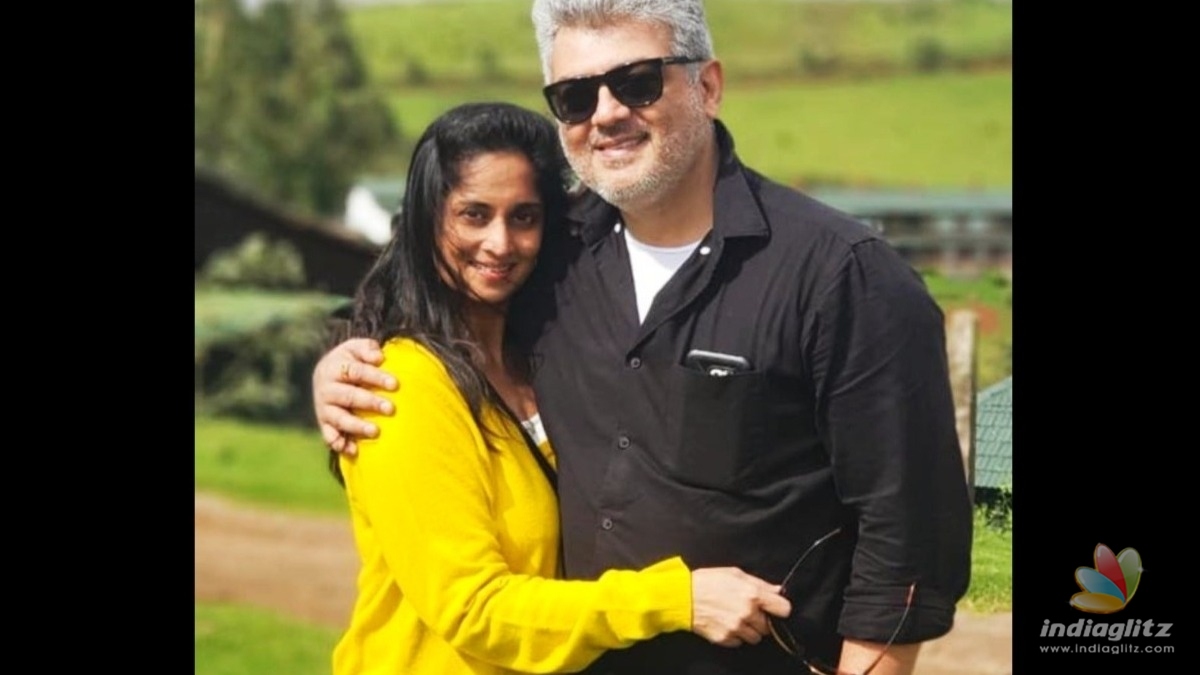 Thala Ajith - Shalinis unseen new romantic photo turns viral!